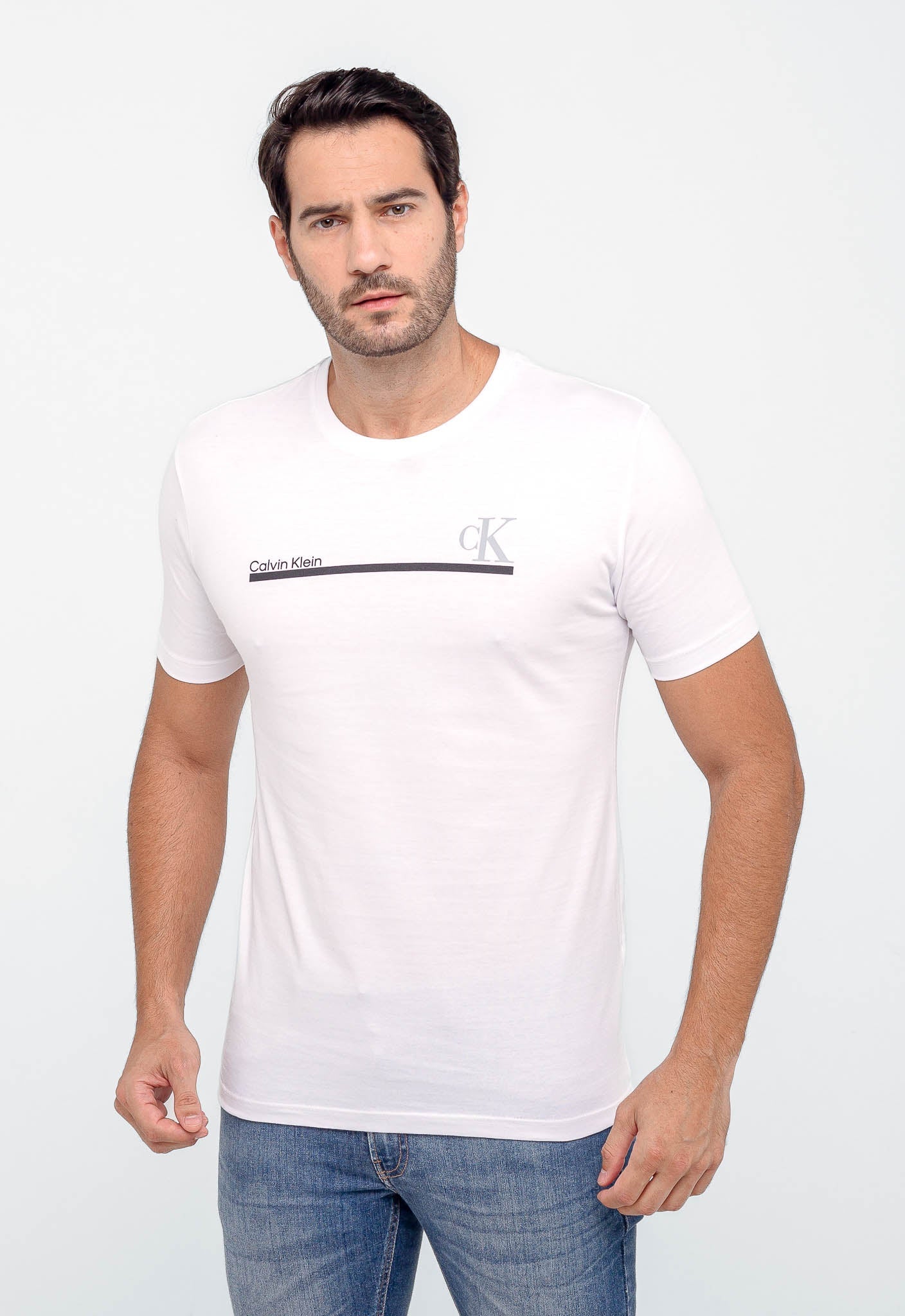 Camiseta Calvin Klein Logo Central - Sale - Henri Store