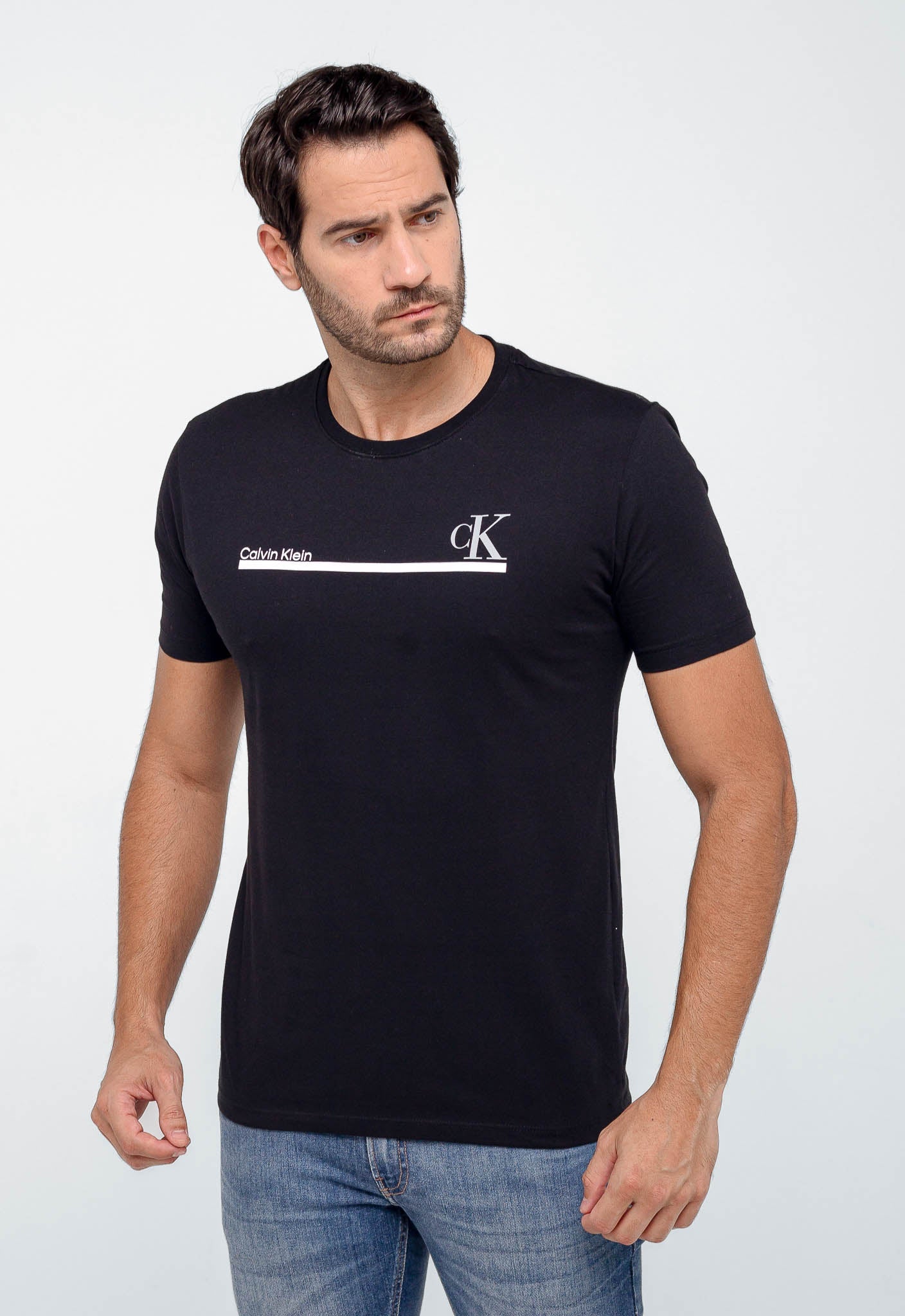 Camiseta Calvin Klein Logo Central - Sale - Henri Store
