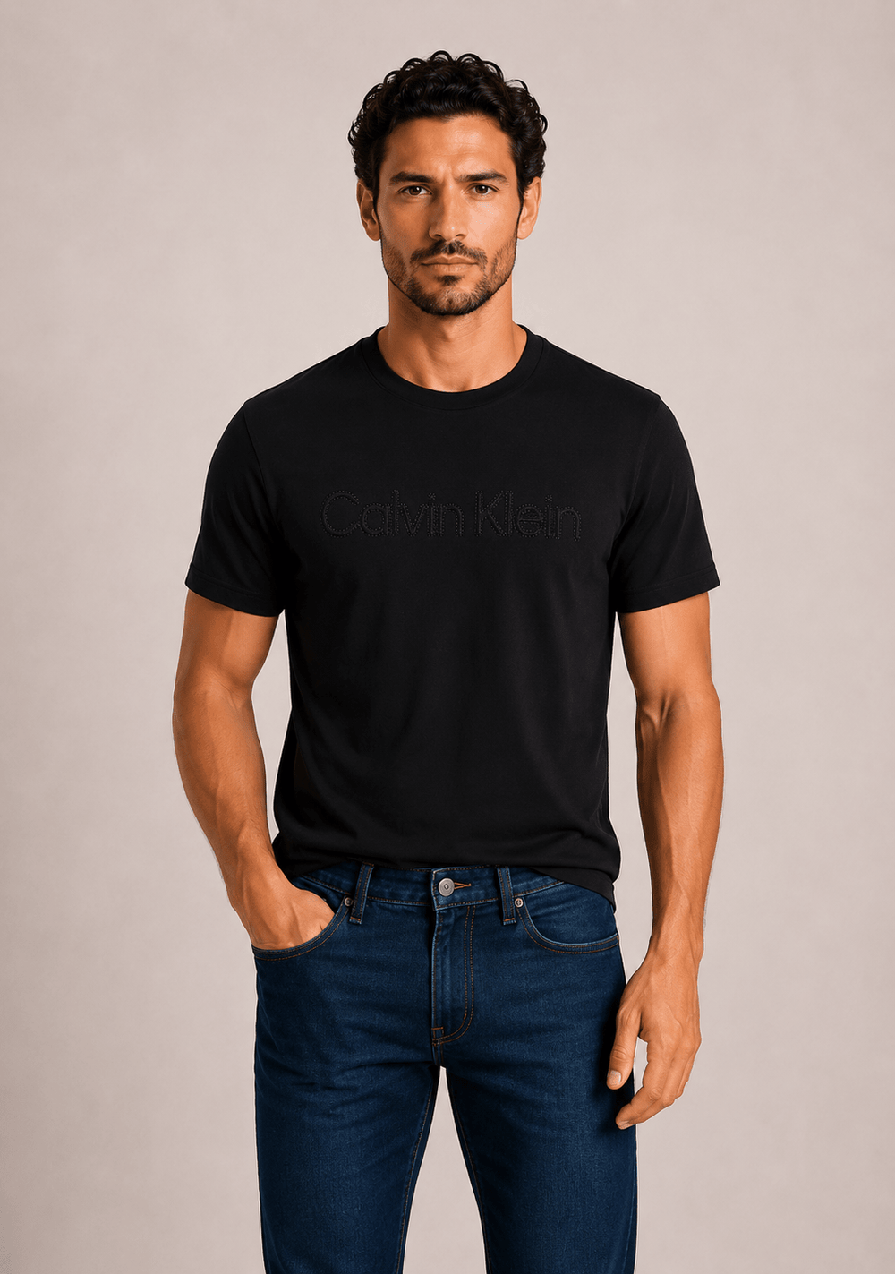 Camiseta Calvin Klein Logo em Alto Relevo Bordado - Henri Store