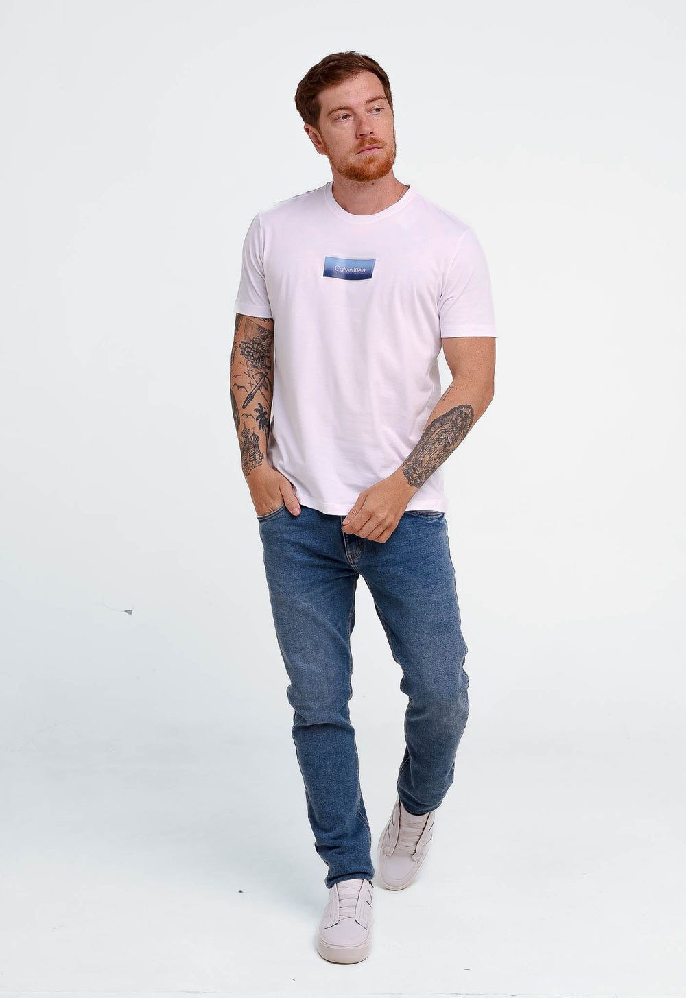 Camiseta Calvin Klein Logo Gel Overlay - Henri Store