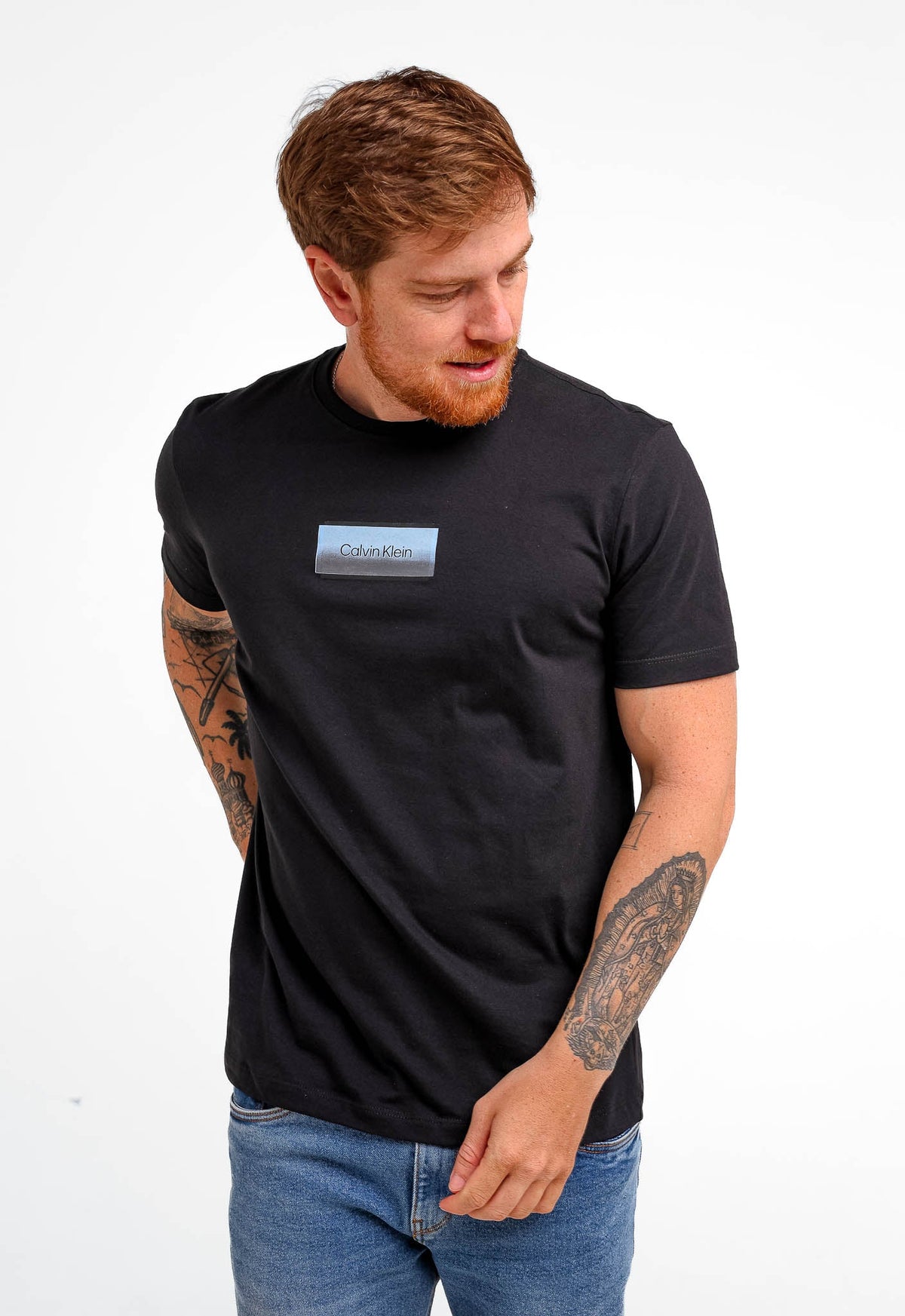 Camiseta Calvin Klein Logo Gel Overlay - Henri Store