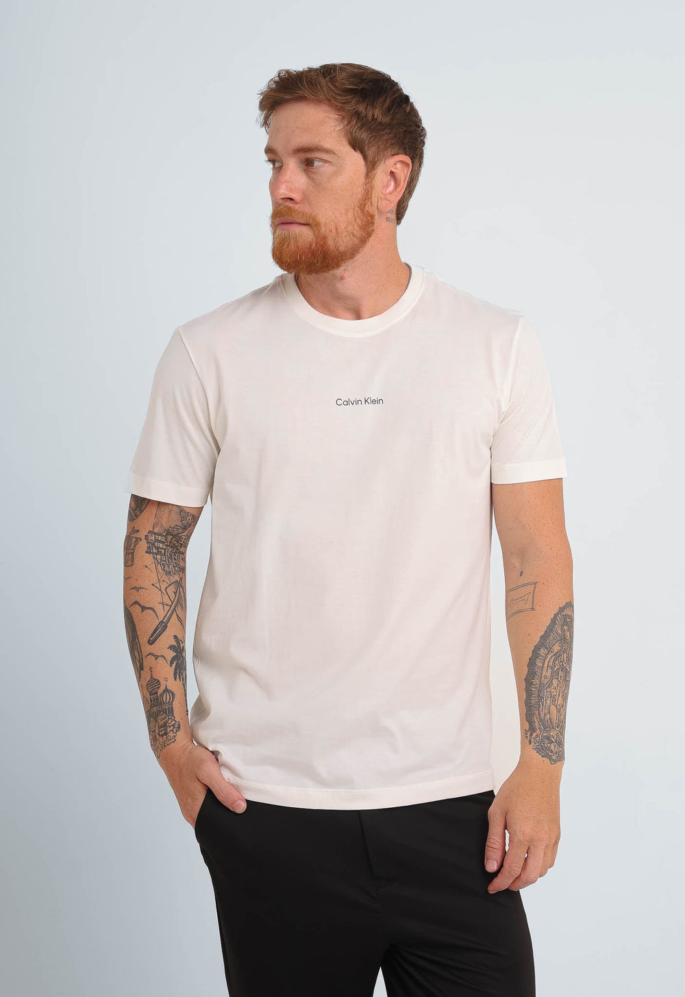 Camiseta Calvin Klein Logo Nano Central - Henri Store