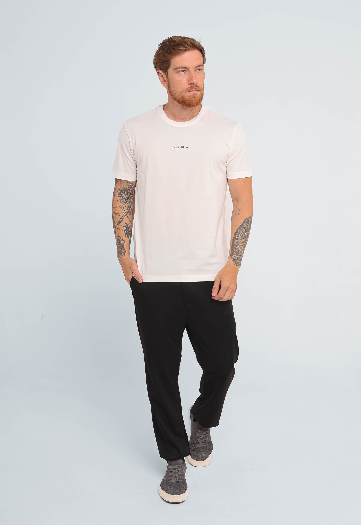 Camiseta Calvin Klein Logo Nano Central - Henri Store