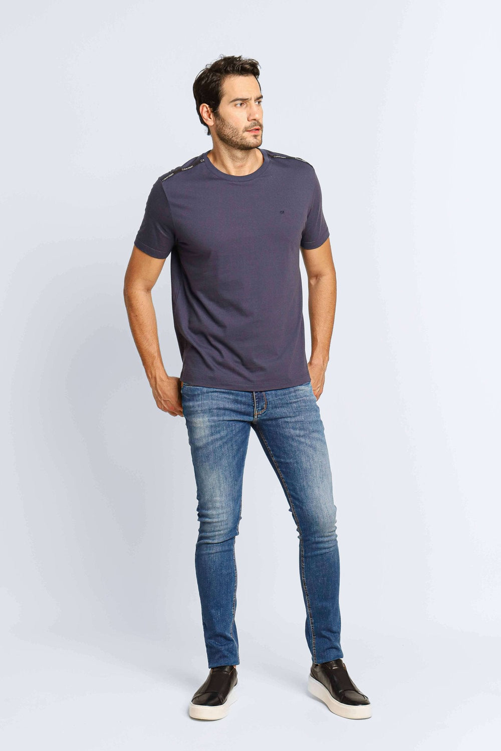 Camiseta Calvin Klein Logo Ombro Marinho - Henri Store