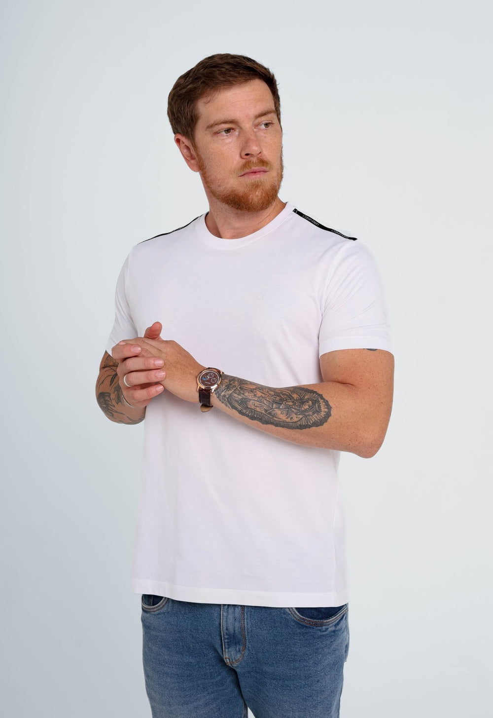 Camiseta Calvin Klein Logo Ombros Branco - Henri Store