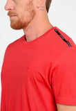 Camiseta Calvin Klein Logo Ombros Vermelho - Henri Store