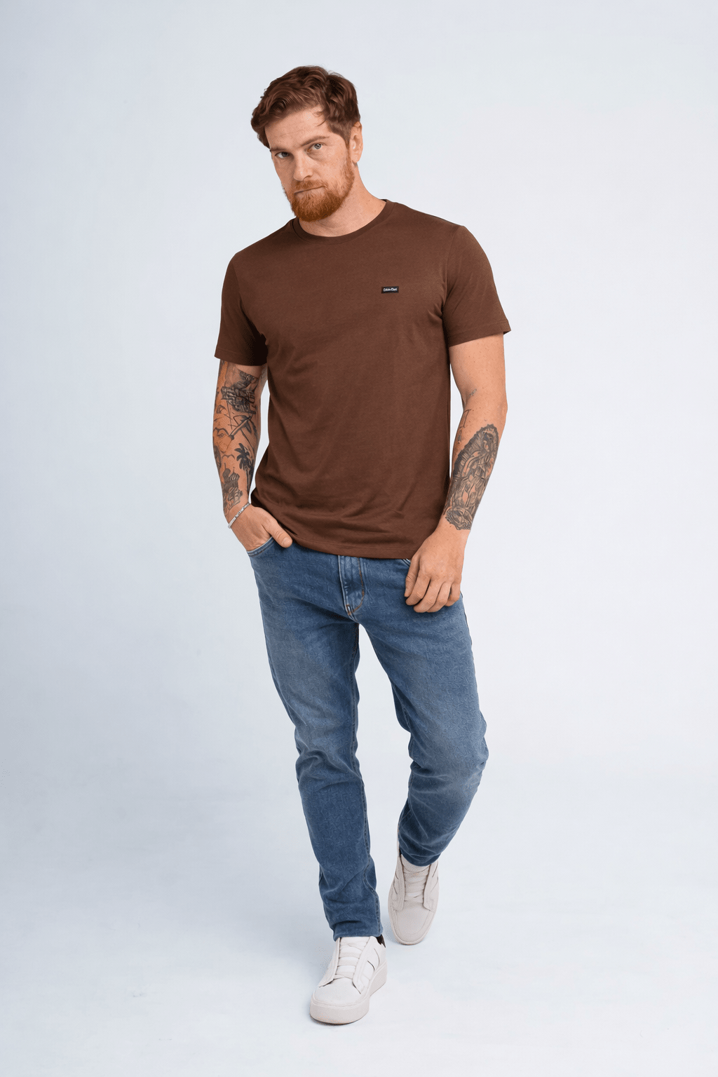Camiseta Calvin Klein Logo Peito Alto Relevo - Henri Store