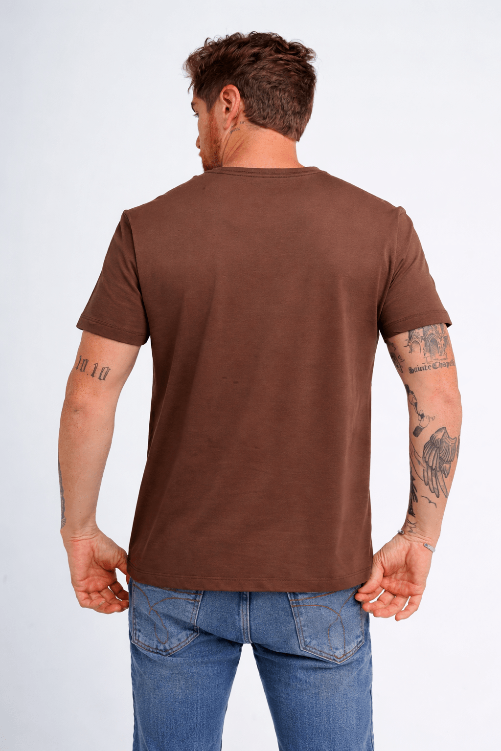 Camiseta Calvin Klein Logo Peito Alto Relevo - Henri Store