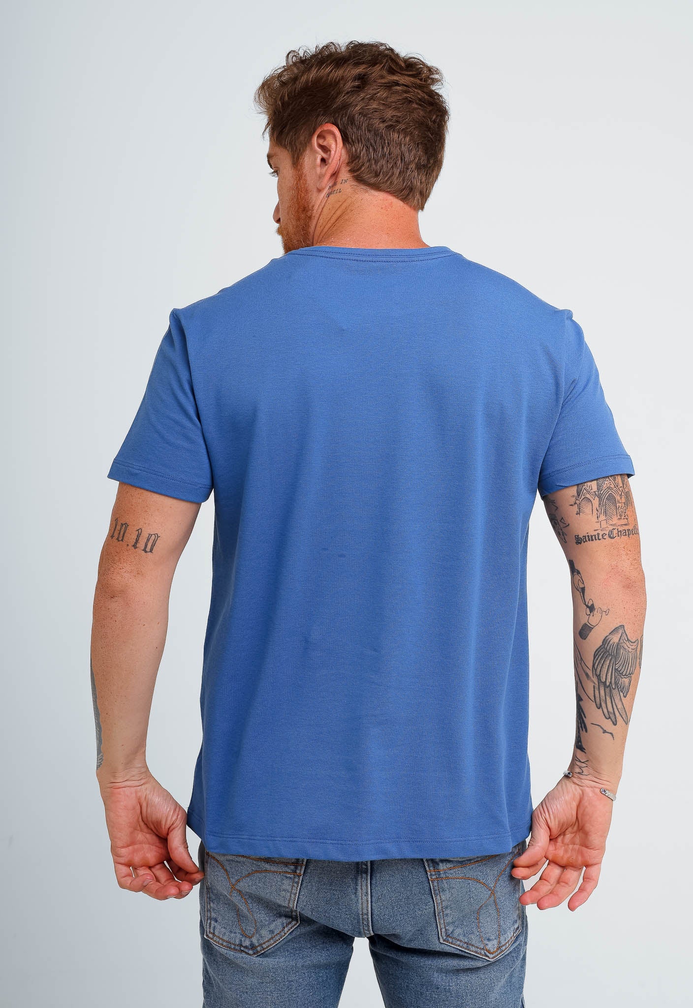 Camiseta Calvin Klein Logo Peito Alto Relevo - Henri Store