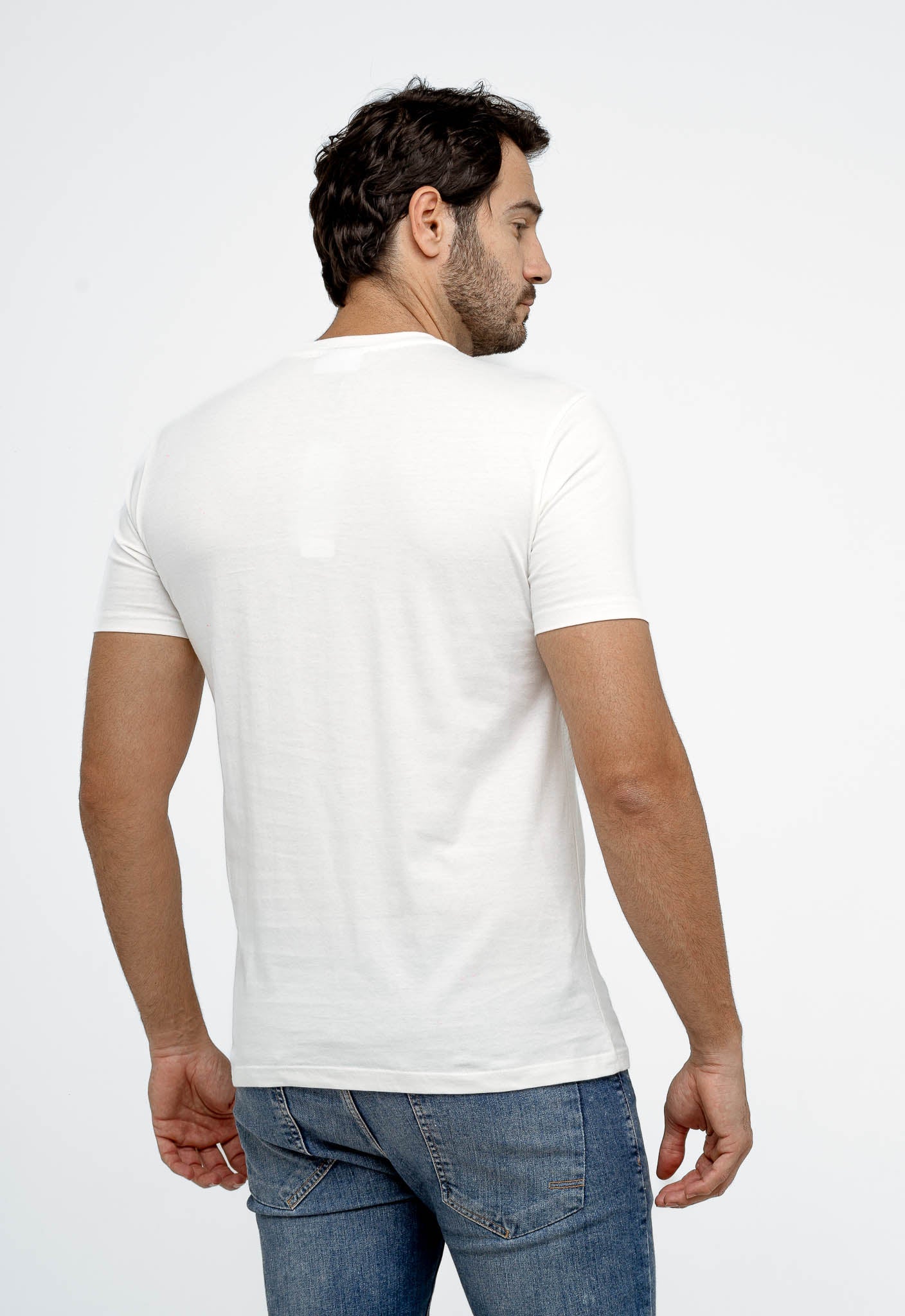 Camiseta Calvin Klein Logo Peito Bordado - Henri Store