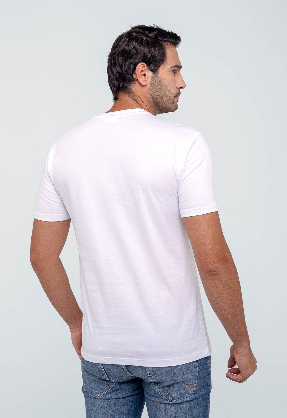 Camiseta Calvin Klein Logo Peito Bordado - Henri Store