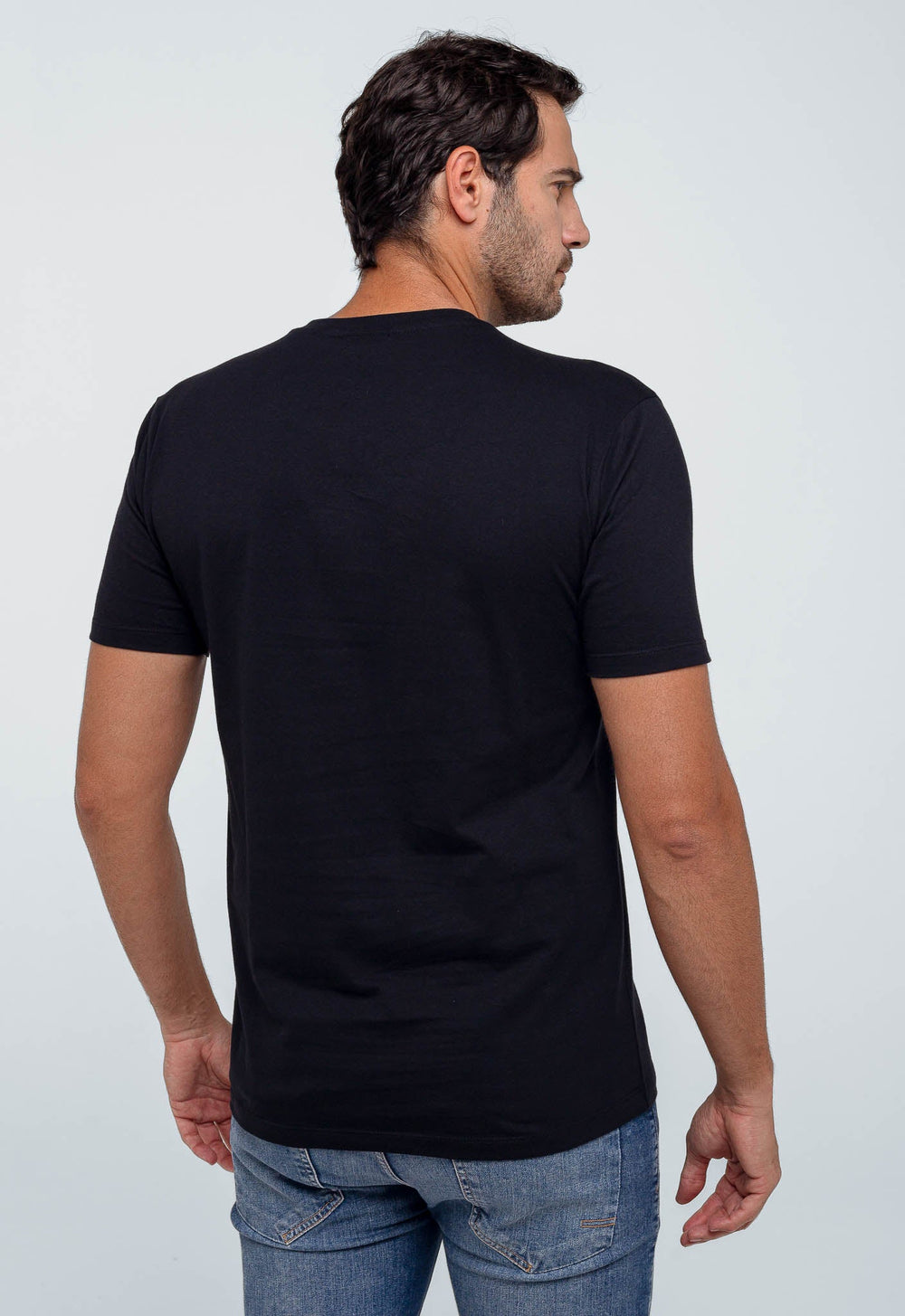 Camiseta Calvin Klein Logo Peito Bordado - Henri Store