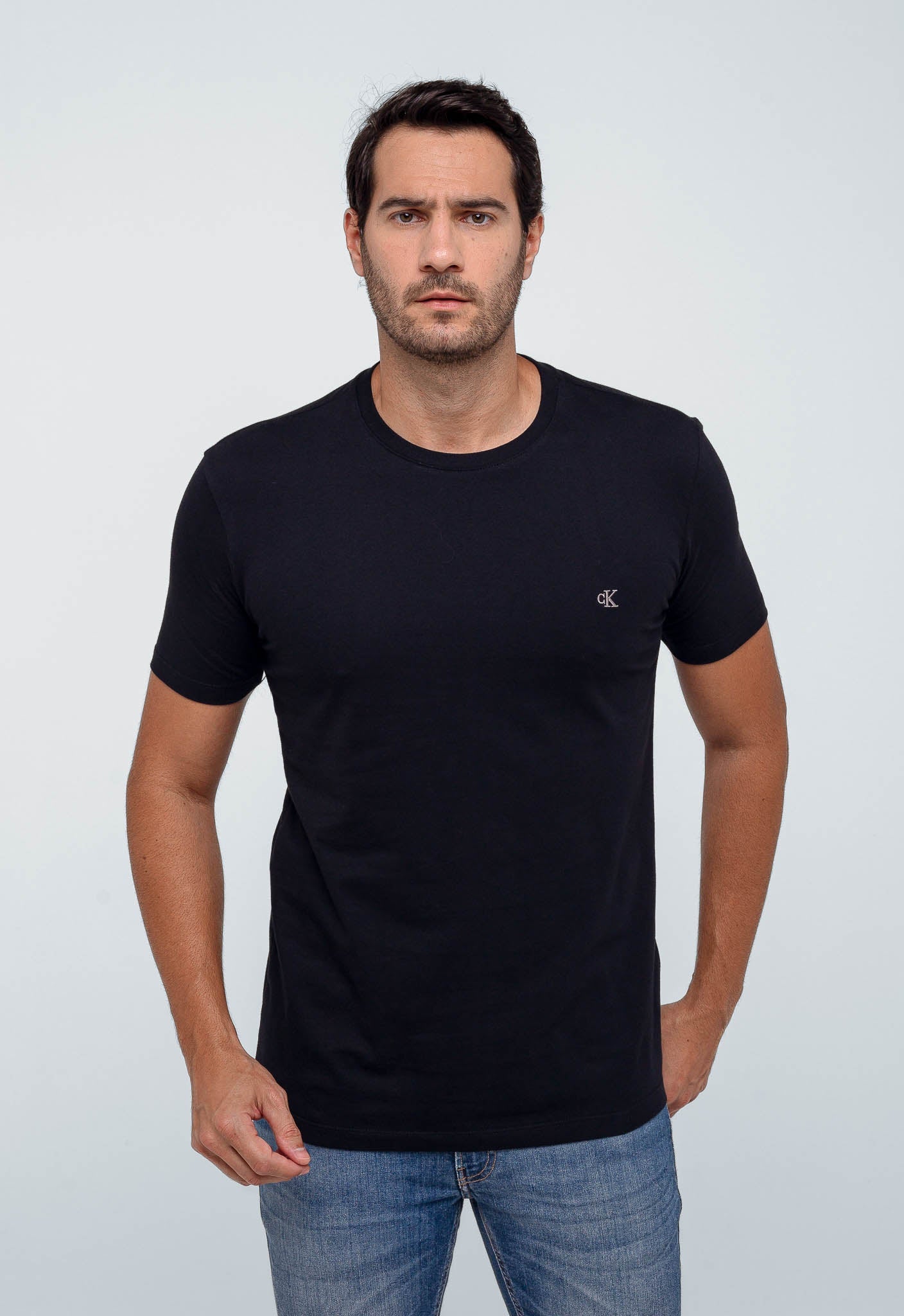 Camiseta Calvin Klein Logo Peito Bordado - Henri Store