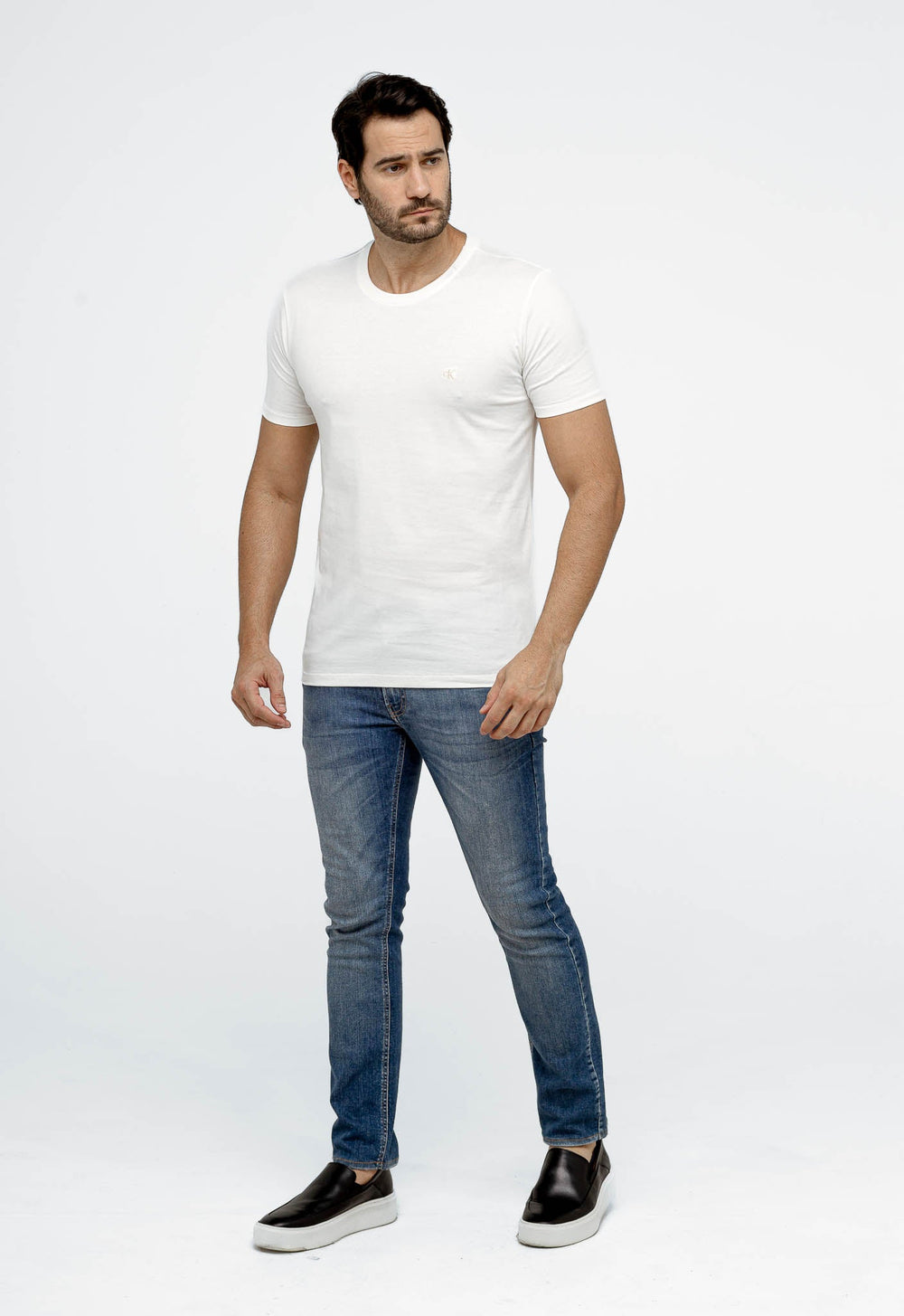 Camiseta Calvin Klein Logo Peito Bordado - Henri Store