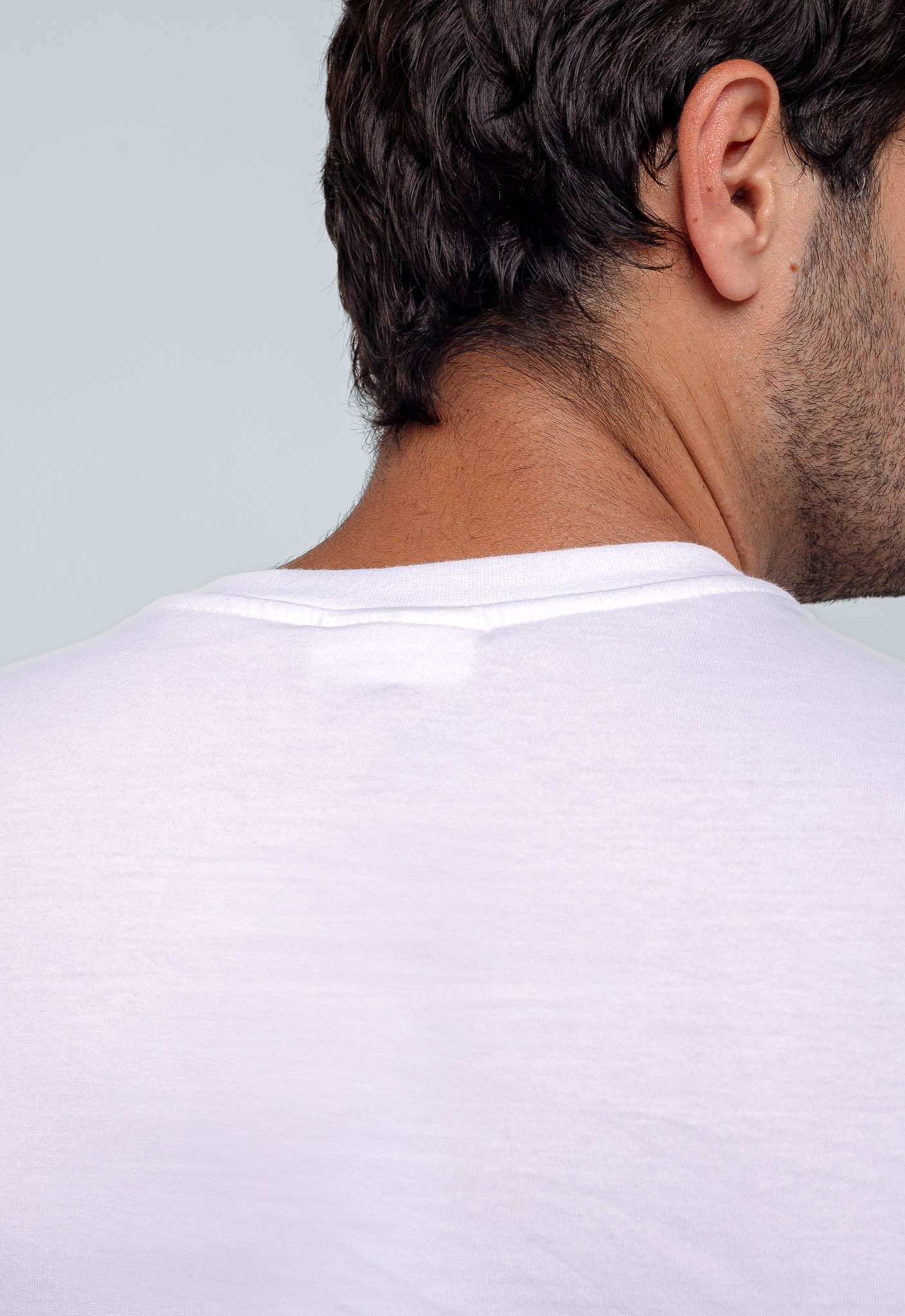 Camiseta Calvin Klein Logo Peito Bordado - Henri Store