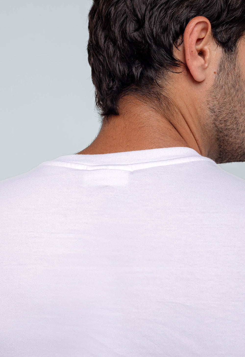 Camiseta Calvin Klein Logo Peito Bordado - Henri Store