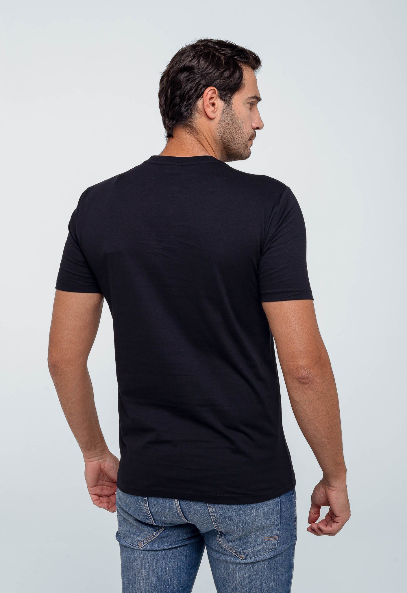 Camiseta Calvin Klein Logo Peito Ck Bordado - Henri Store