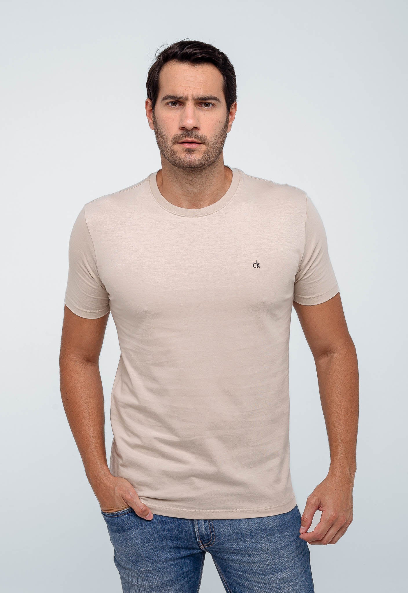 Camiseta Calvin Klein Logo Peito Ck Bordado - Henri Store