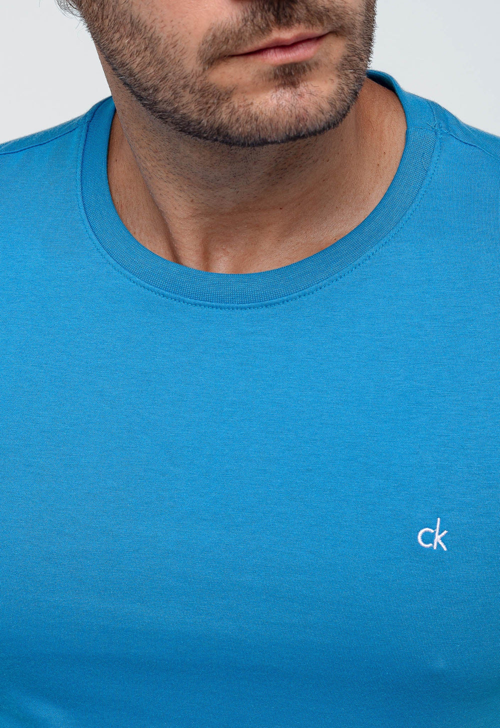Camiseta Calvin Klein Logo Peito Ck Bordado - Henri Store