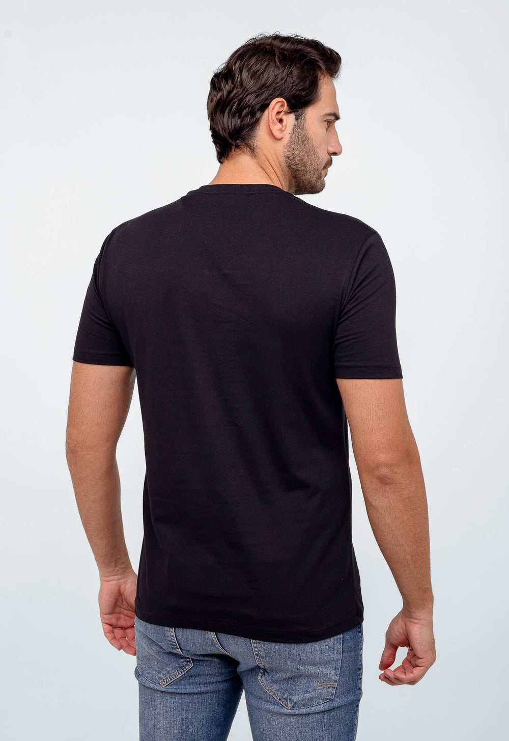 Camiseta Calvin Klein Logo Peito CK Bordado - Henri Store
