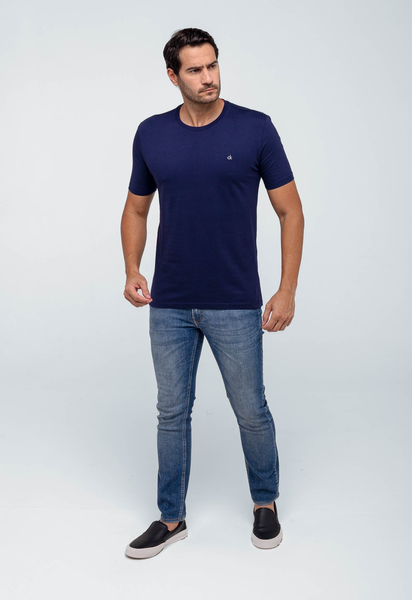 Camiseta Calvin Klein Logo Peito Ck Bordado - Henri Store
