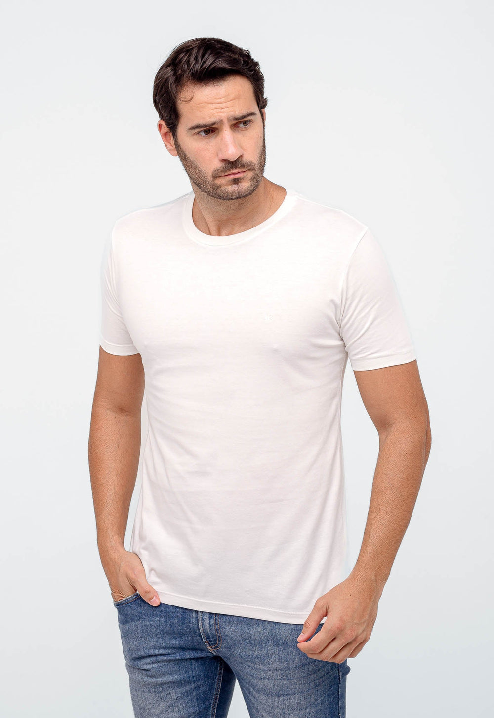 Camiseta Calvin Klein Logo Peito CK Bordado - Henri Store