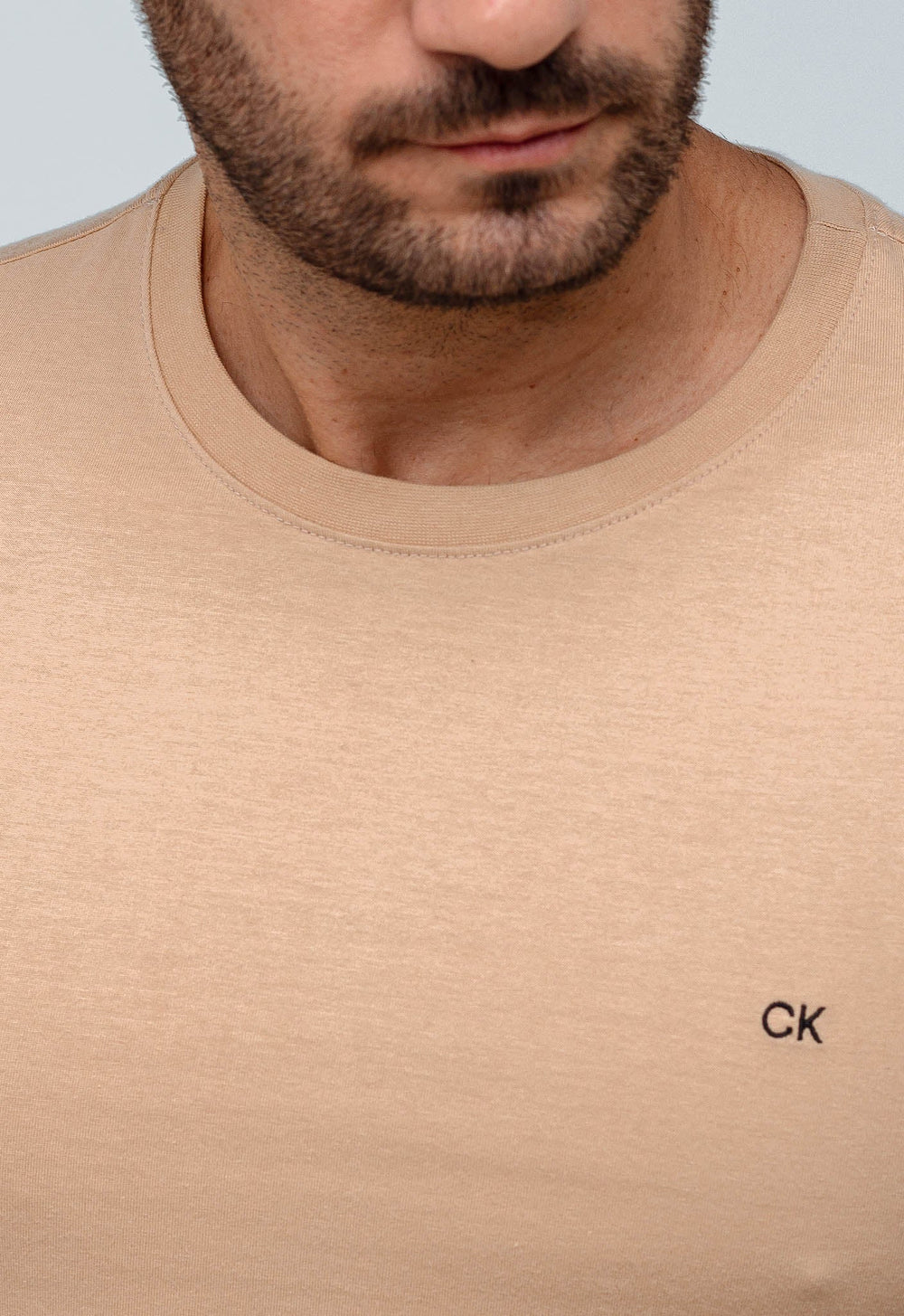 Camiseta Calvin Klein Logo Peito CK Bordado - Henri Store