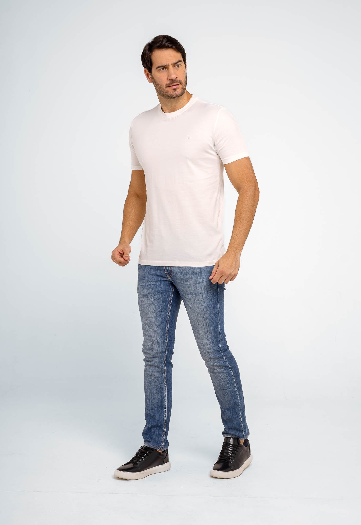 Camiseta Calvin Klein Logo Peito Ck - Henri Store