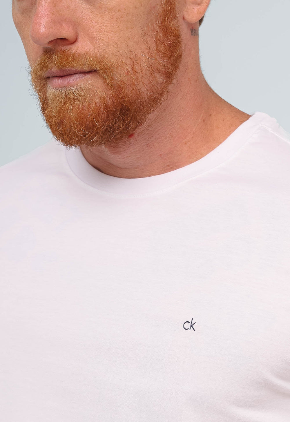 Camiseta Calvin Klein Logo Peito Ck - Henri Store