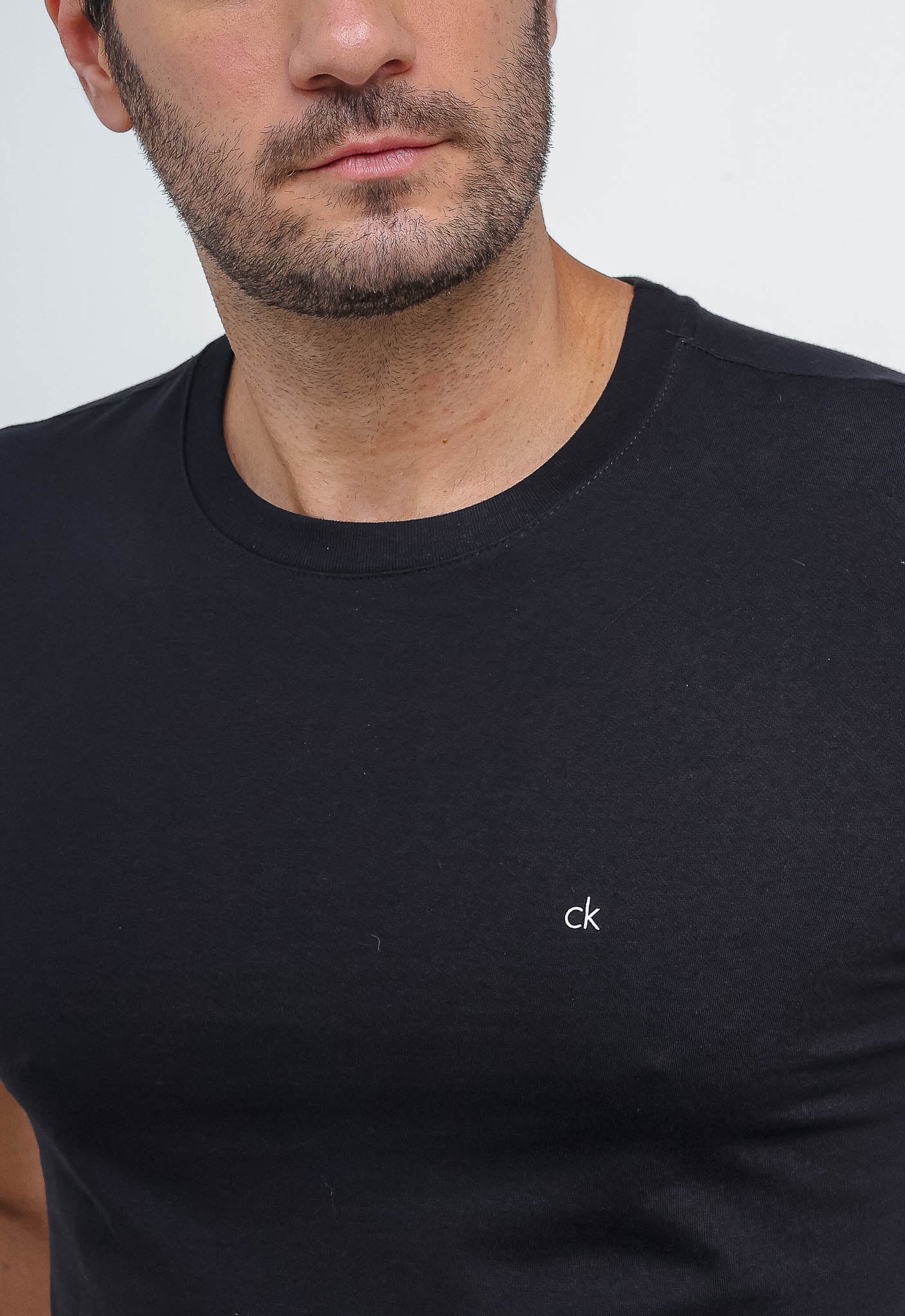 Camiseta Calvin Klein Logo Peito Ck - Henri Store