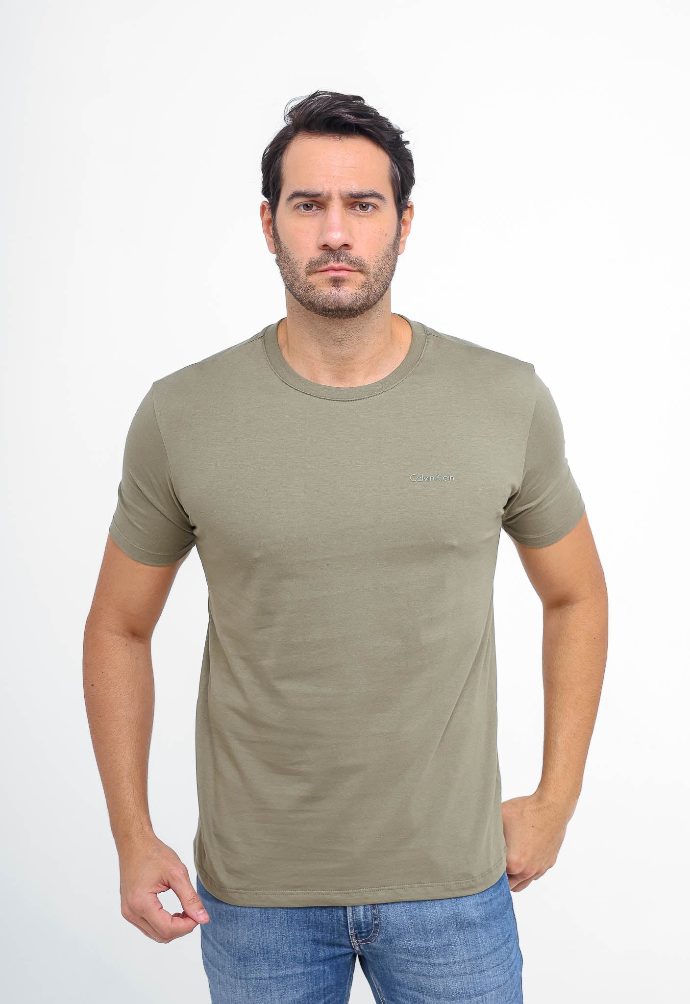 Camiseta Calvin Klein Logo Peito Embossed - Henri Store