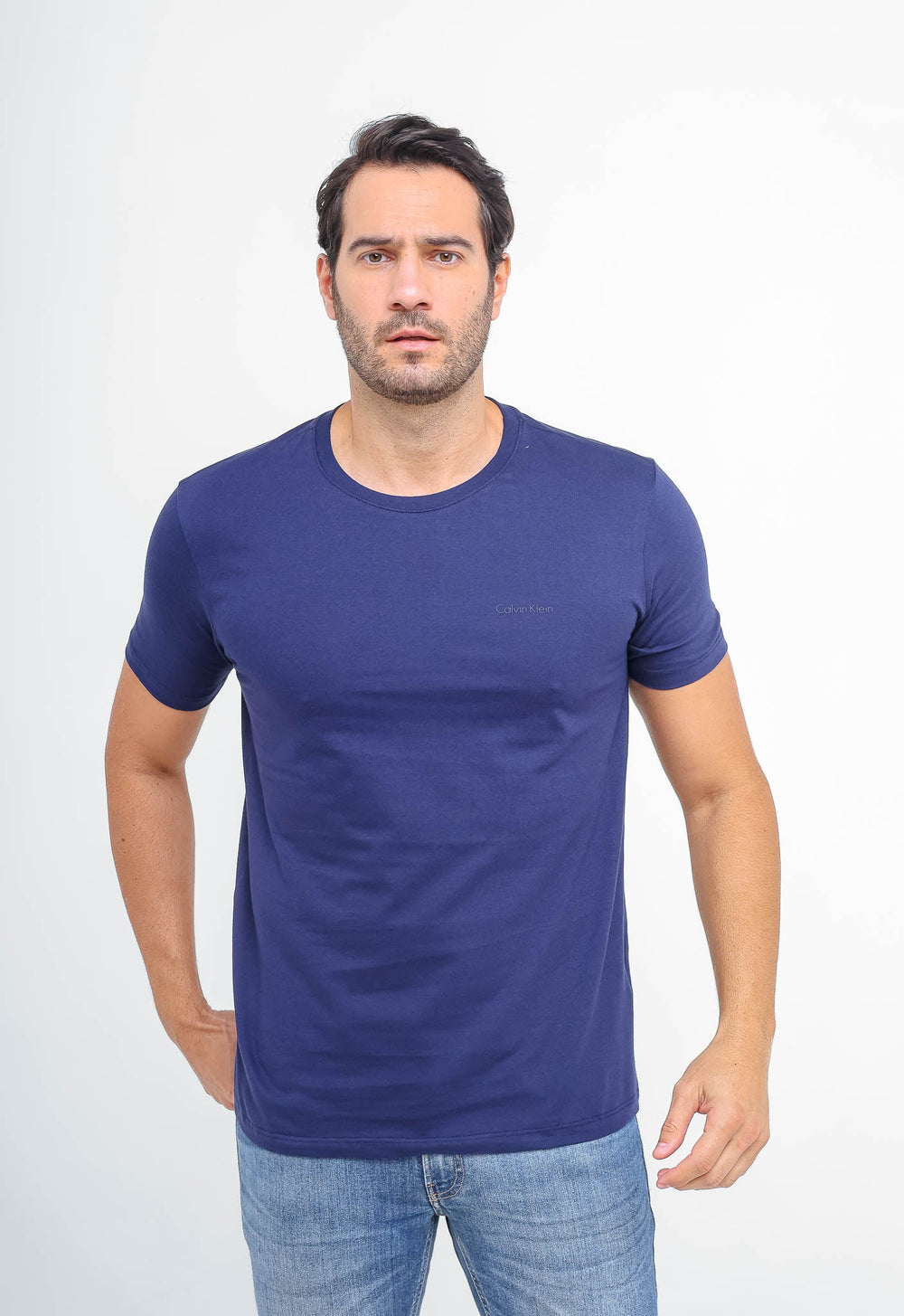 Camiseta Calvin Klein Logo Peito Embossed - Henri Store