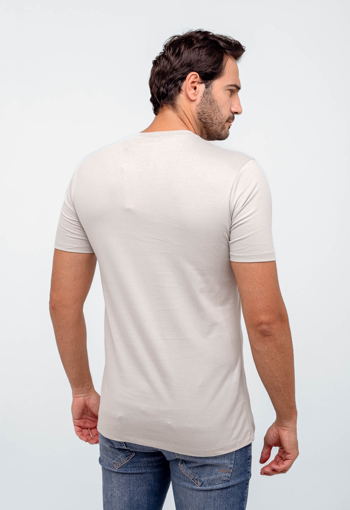 Camiseta Calvin Klein Logo Peito Embossed - Henri Store