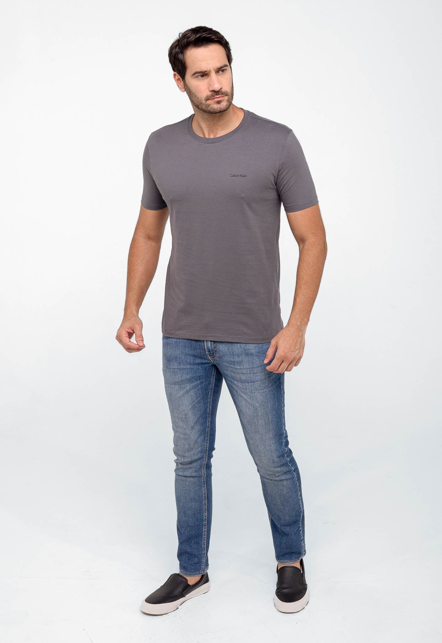 Camiseta Calvin Klein Logo Peito Embossed - Henri Store