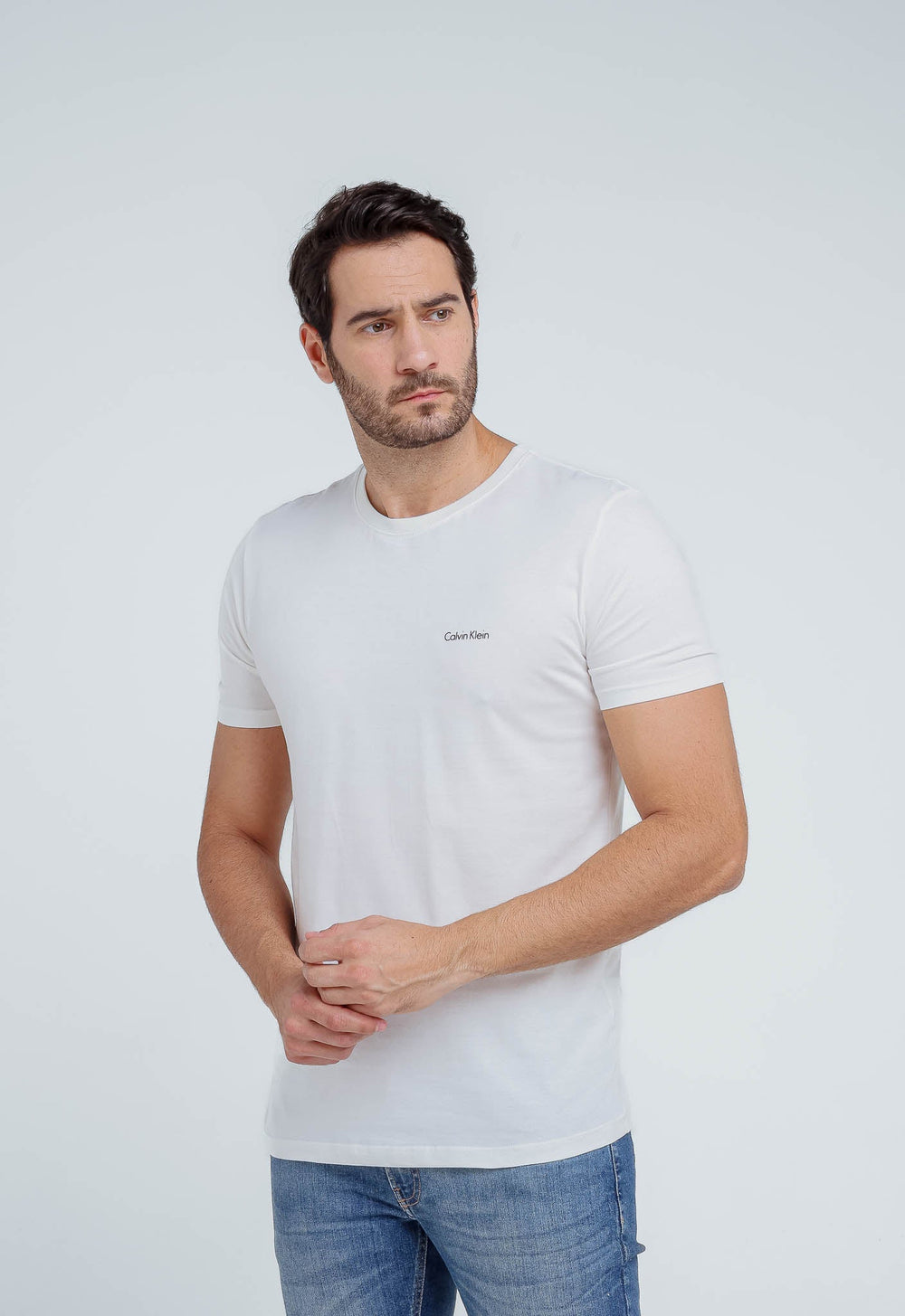 Camiseta Calvin Klein Logo Peito Embossed - Henri Store