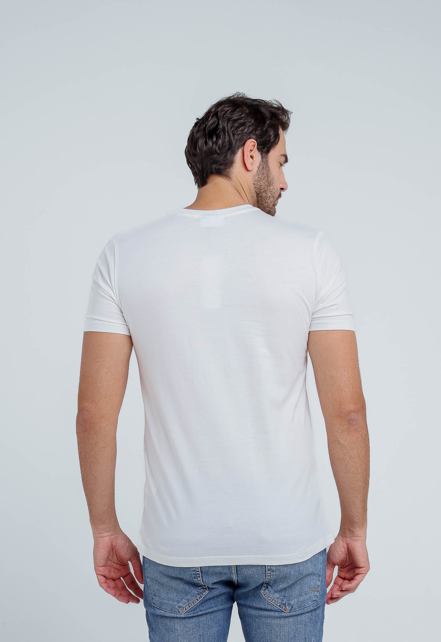 Camiseta Calvin Klein Logo Peito Embossed - Henri Store