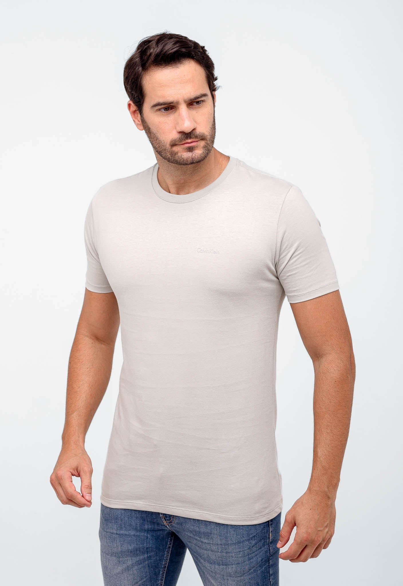 Camiseta Calvin Klein Logo Peito Embossed - Henri Store