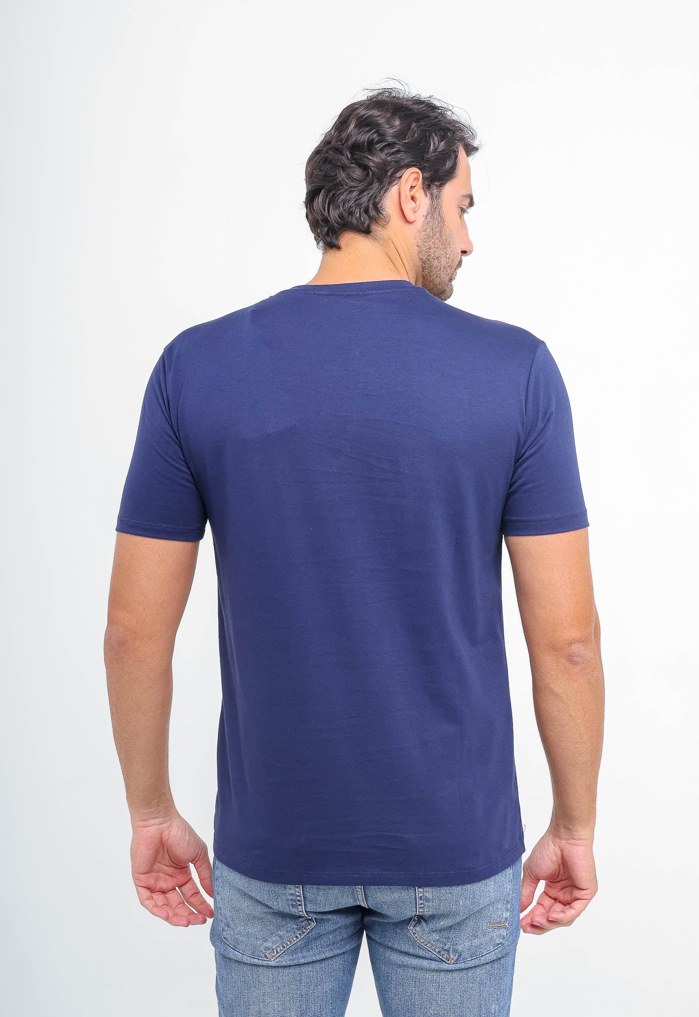 Camiseta Calvin Klein Logo Peito Embossed - Henri Store