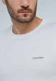 Camiseta Calvin Klein Logo Peito Embossed - Henri Store
