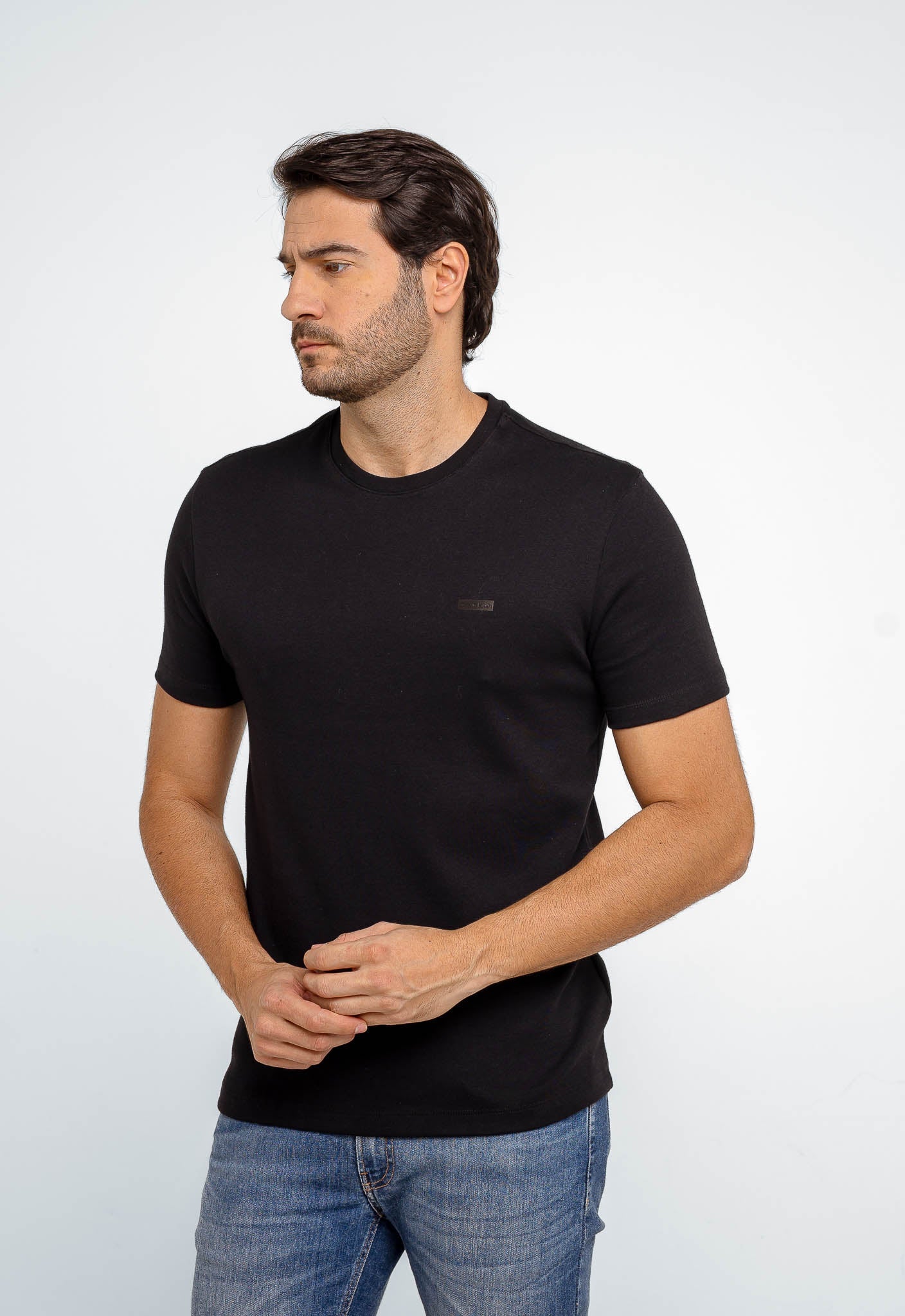 Camiseta Calvin Klein Logo Peito Lisa - Henri Store