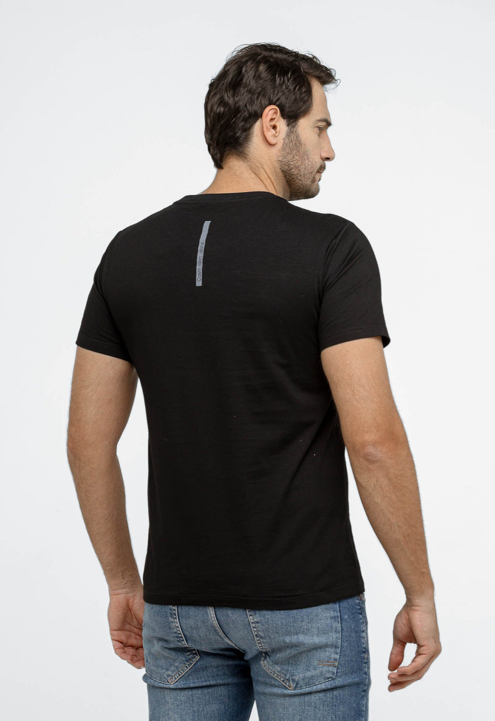 Camiseta Calvin Klein Logo Quadrada no Peito - Sale - Henri Store