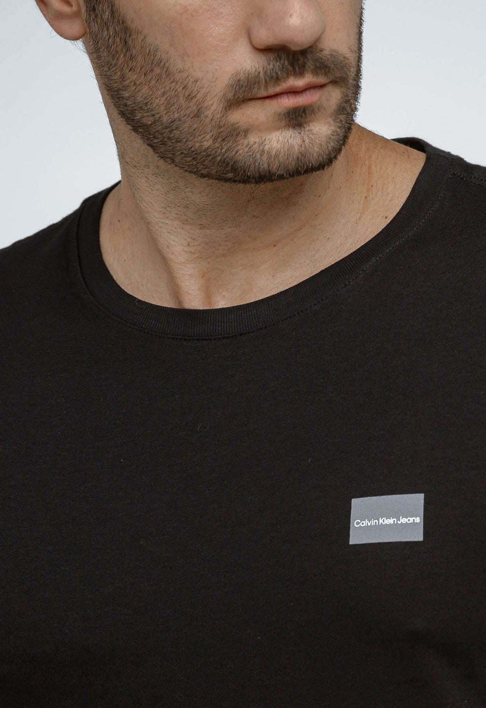 Camiseta Calvin Klein Logo Quadrada no Peito - Sale - Henri Store