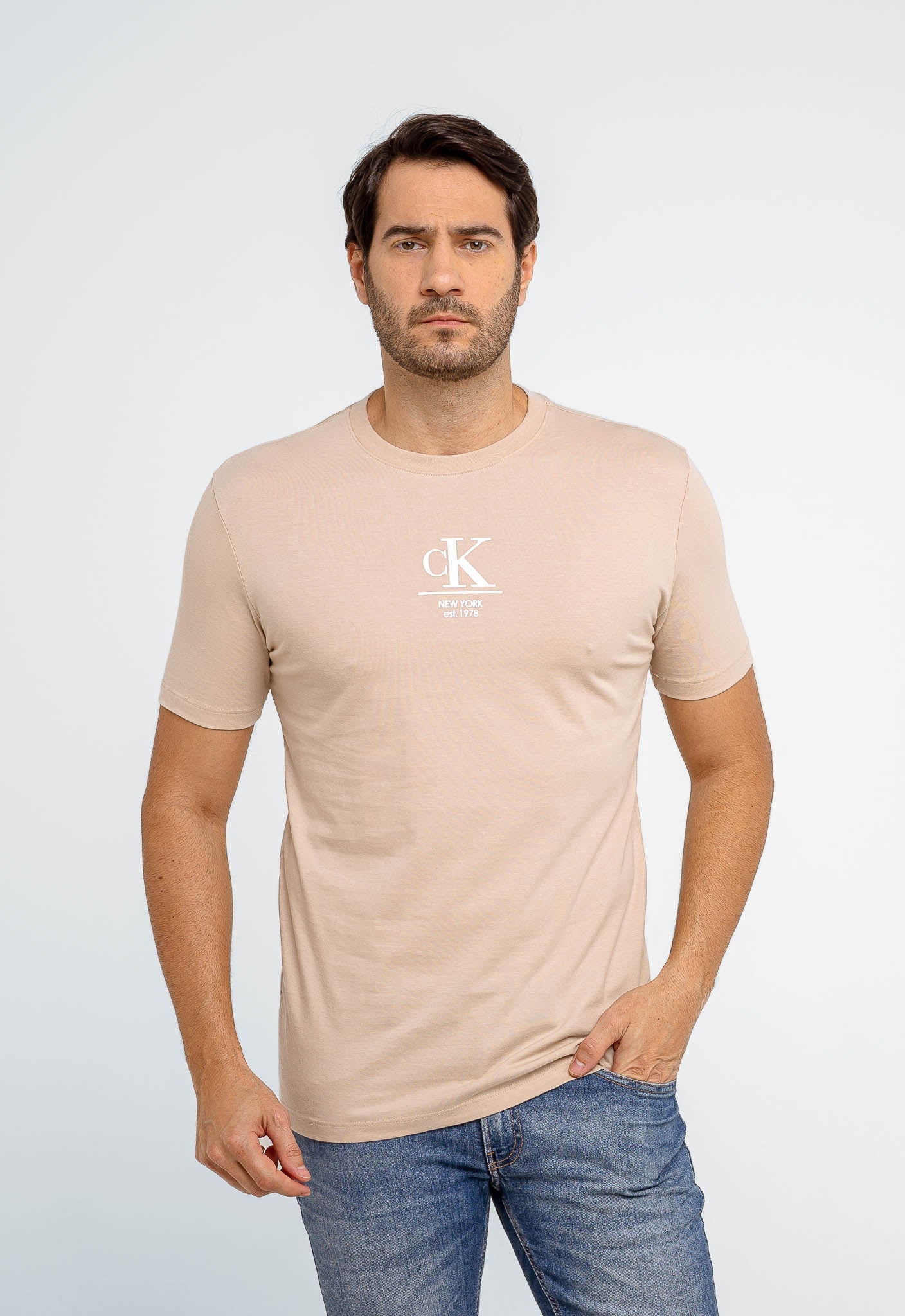Camiseta Calvin Klein NY Est 1978. - Henri Store