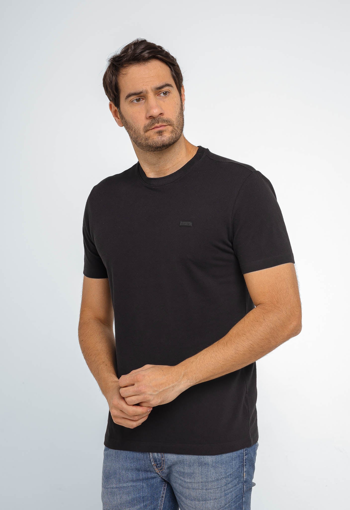 Camiseta Calvin Klein Piquet Logo Peito - Henri Store