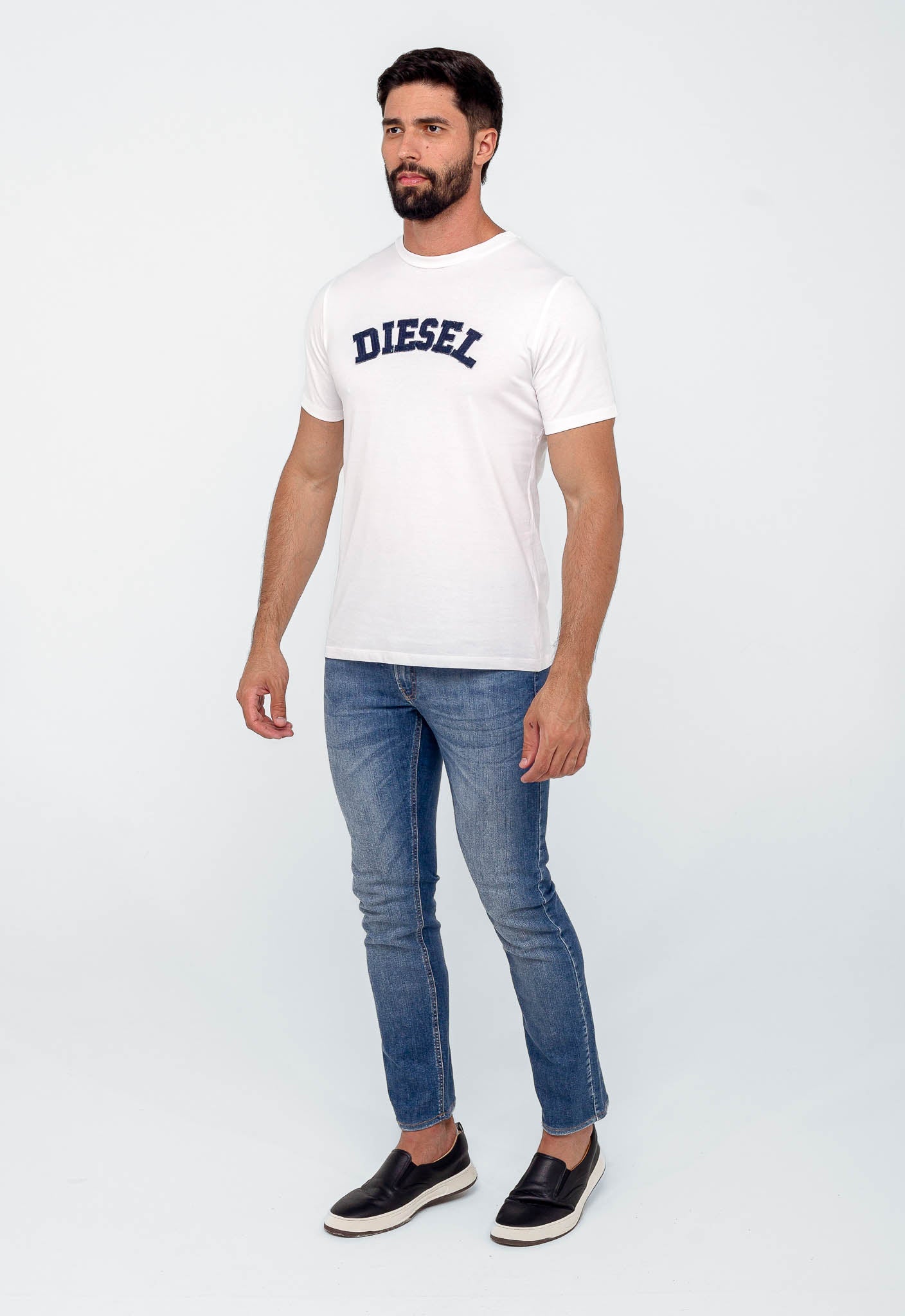Camiseta Diesel Logo Central Alto Relevo - Henri Store