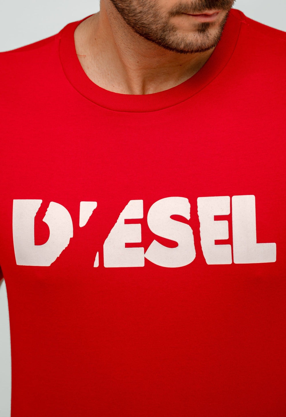 Camiseta Diesel Logo Centro - Henri Store