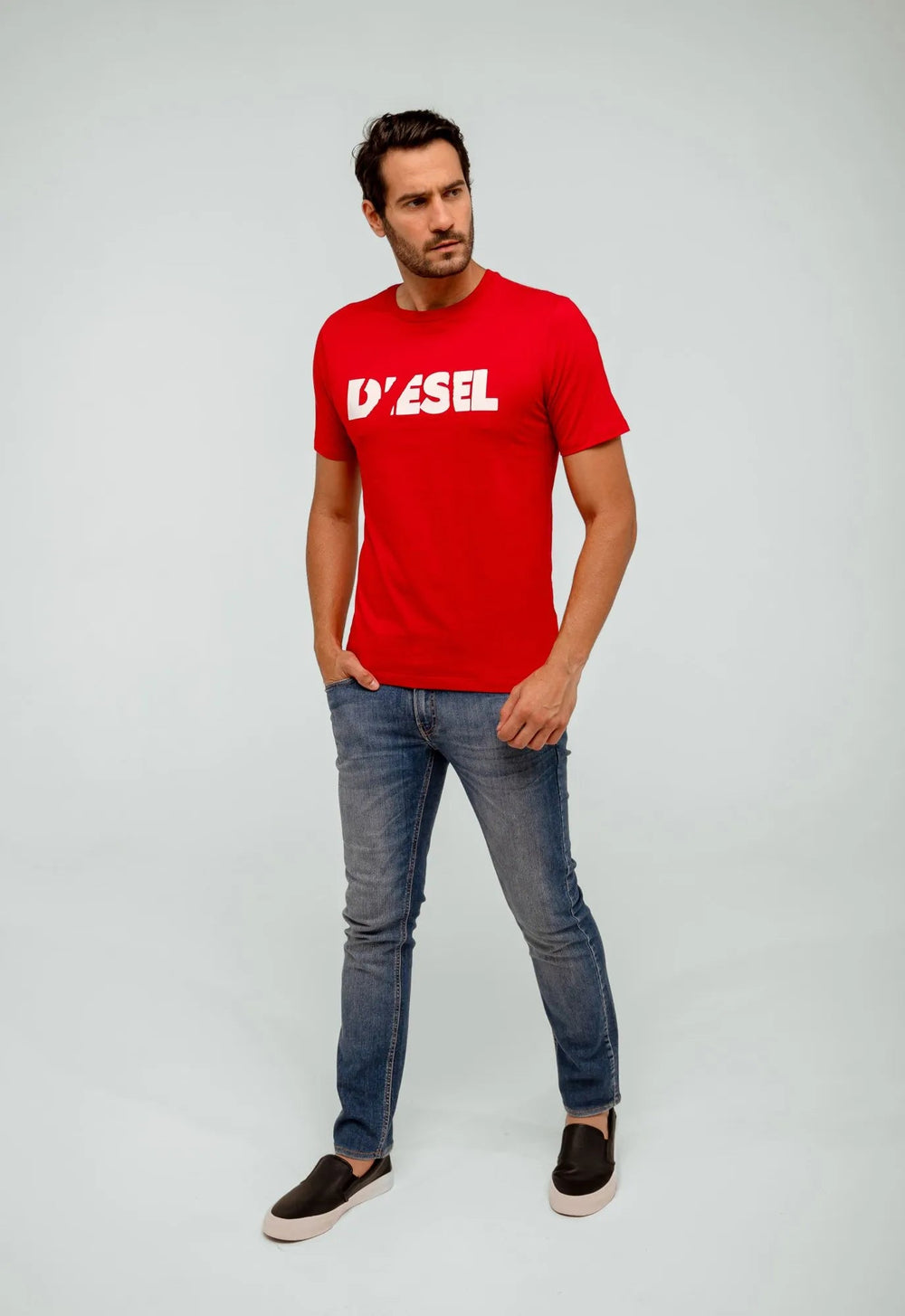 Camiseta Diesel Logo Centro - Henri Store
