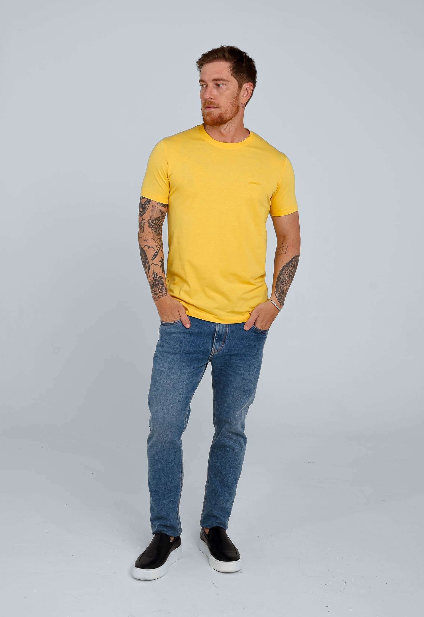 Camiseta Diesel Slim Logo Peito Amarelo - Sale - Henri Store