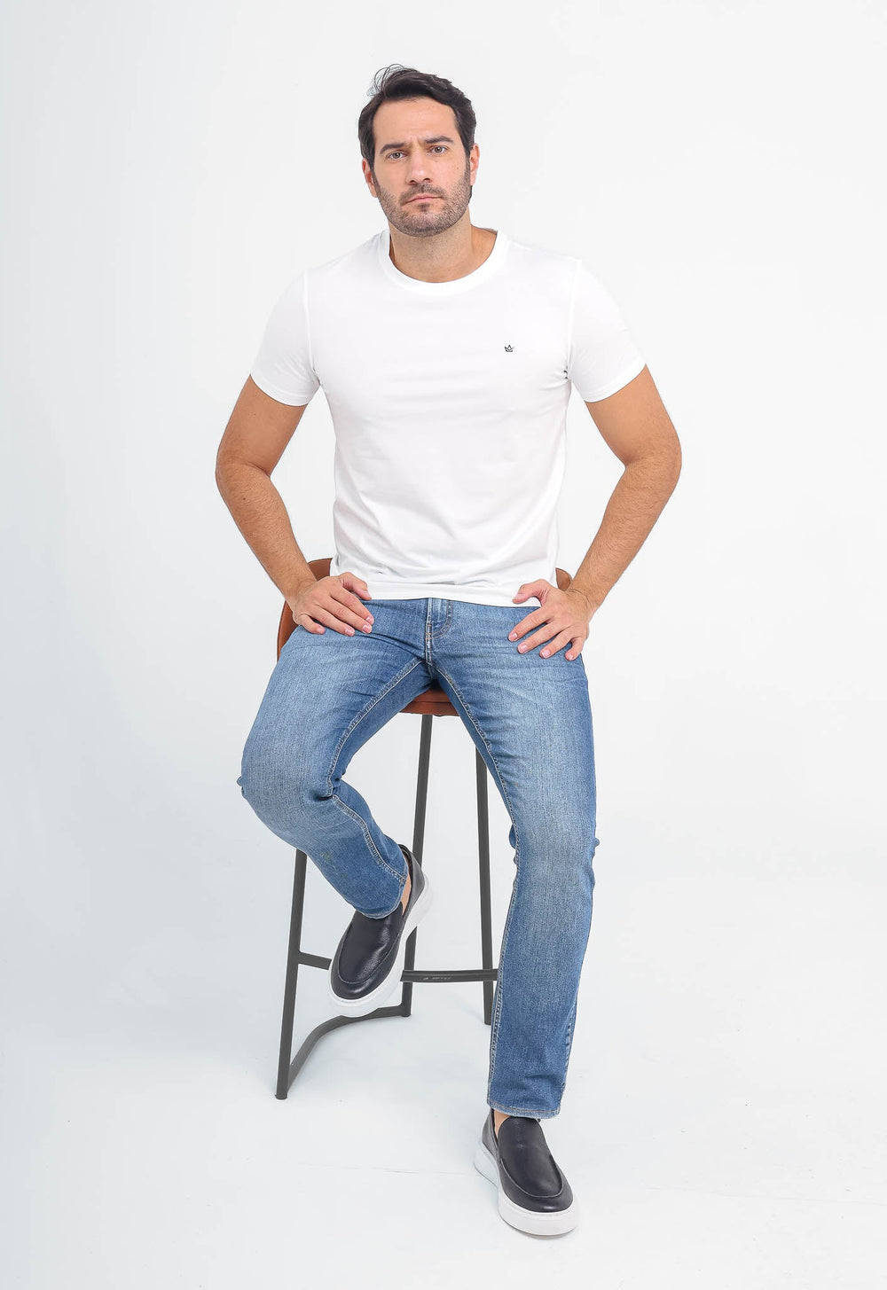 Camiseta Dom Henrico Básica Logo Peito - Henri Store