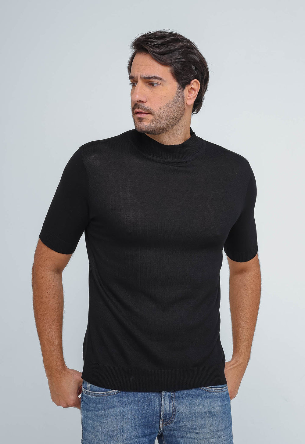 Camiseta Dom Henrico Gola Alta - Henri Store
